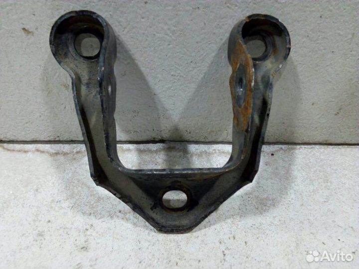 Кронштейн задней балки Opel Astra H L48 2005