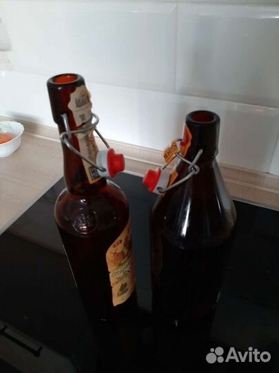 Бутылки с бугельной пробкой