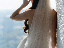Мерцающее пышное свадебное платье с корсетом