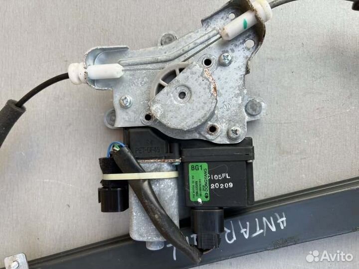 Стеклоподъемник передний левый Opel Antara Z22D1