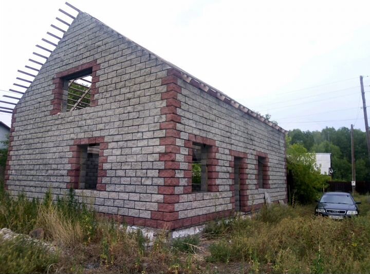 Дом 180 м² на участке 10 сот.