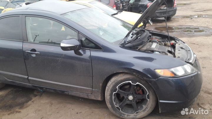 Хонда цивик 2008г.в.Двигатель Hybrid 95л.с 1.3л