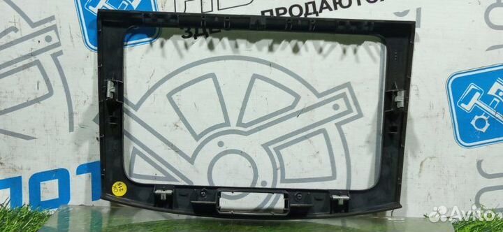 Рамка магнитолы Volkswagen Passat B7 cdab 2013