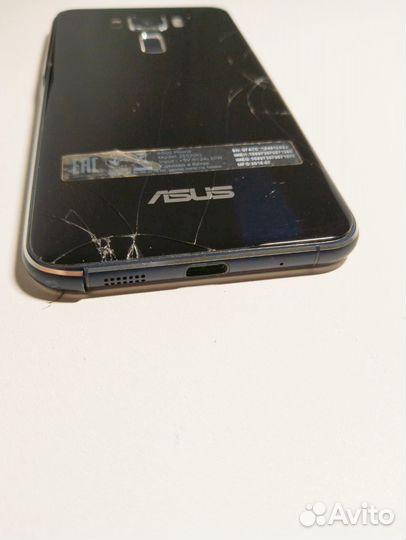 Asus ZenFone 3 ZE520KL, 3/32 ГБ