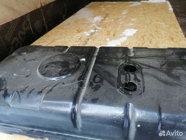 Топливный бак б/у дизельный на газель