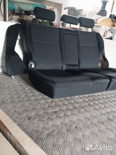 Сиденья toyota premio