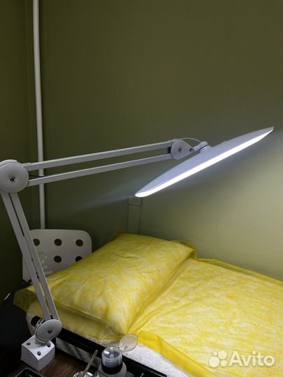 Лампа для наращивания ресниц и маникюра