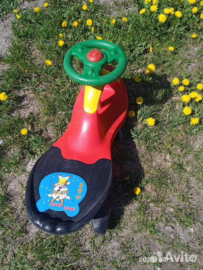 Самокат детский трехколесный с сиденьем б/у
