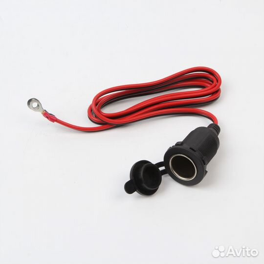 Разъем для подключения доп. оборудования (прикурив