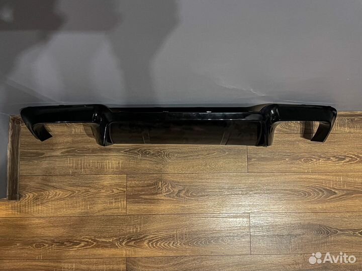 Диффузор на задний бампер bmw f10