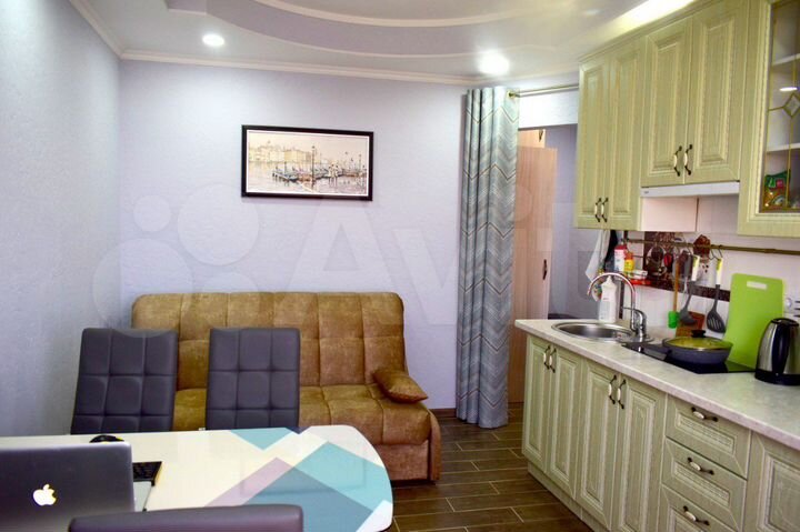 2-к. квартира, 35 м², 8/10 эт.