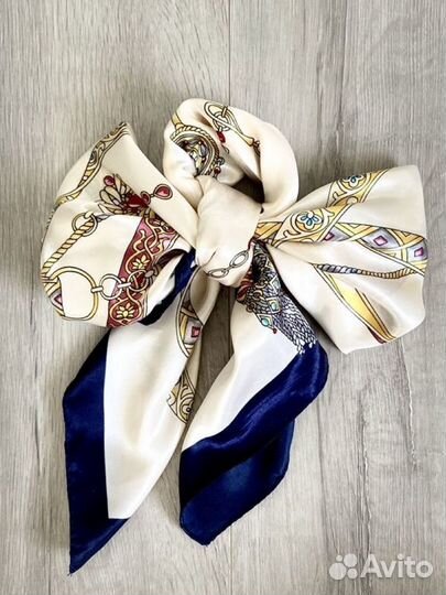 Шелковый платок