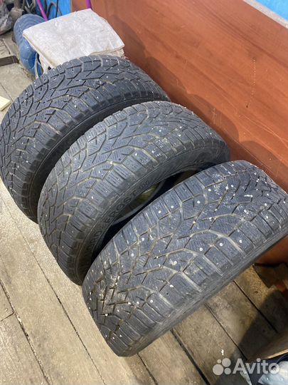 Gislaved Nord Frost 5 215/60 R16