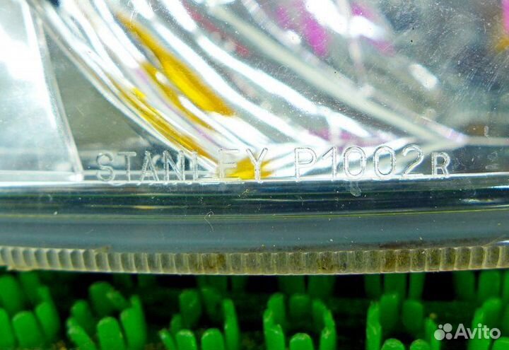 Габарит передний правый Mazda Demio DW3W B3 2002