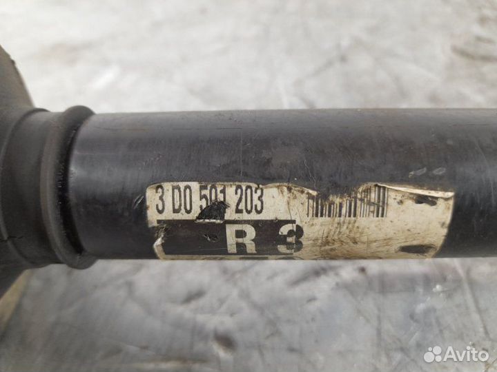 Привод задний правый Volkswagen Phaeton 2002-2016