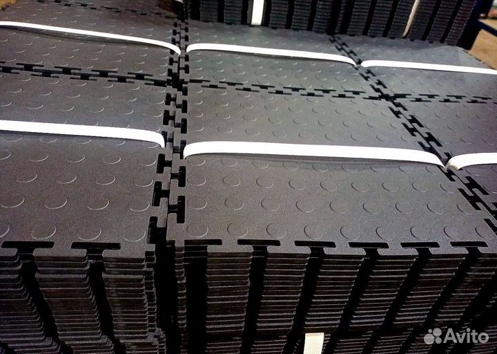 Пвх плитка для автосервиса