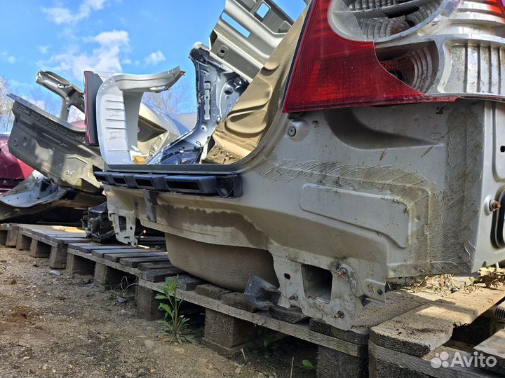 Крыло заднее правое четверть ford focus 2 седан