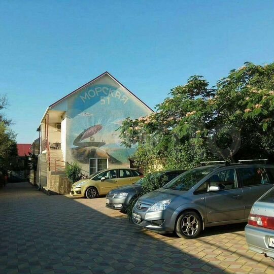 Дом 560 м² на участке 13,7 сот.