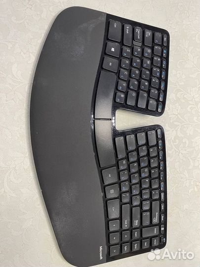 Беспроводная мышь и клавиатура Microsoft sculpt