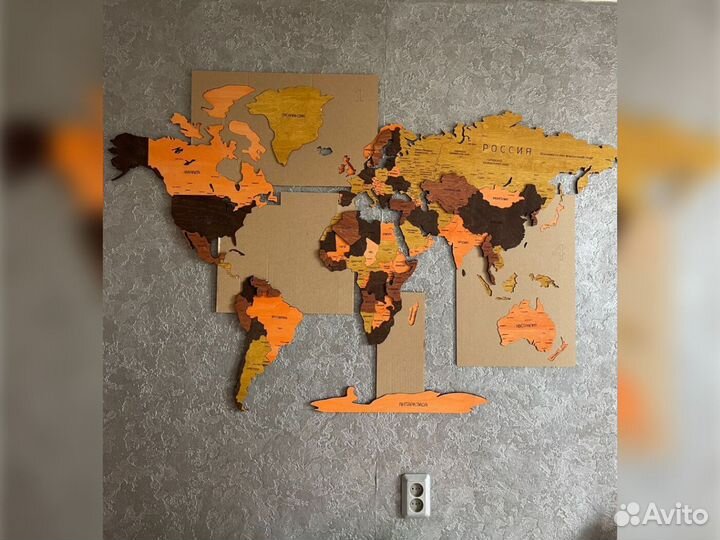 Карта мира из дерева от