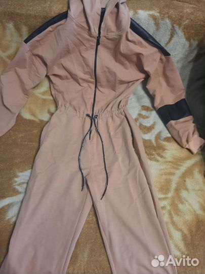 Комбинезон женский