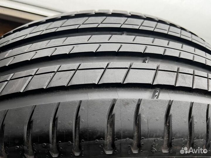 Michelin Latitude Sport 3 235/50 R19