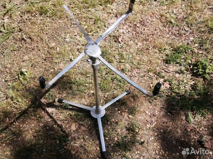 Стойка для электронных барабанов