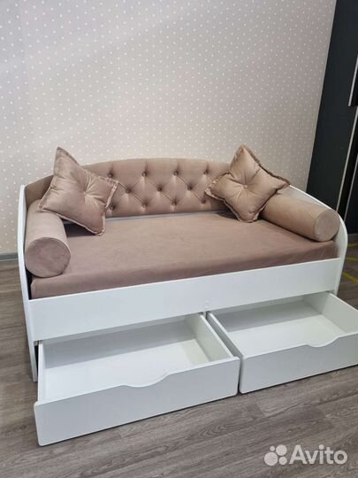 Детская кровать с мягкой спинкой склад Крым