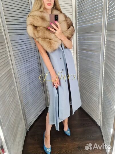 Жилет с натуральным мехом песца