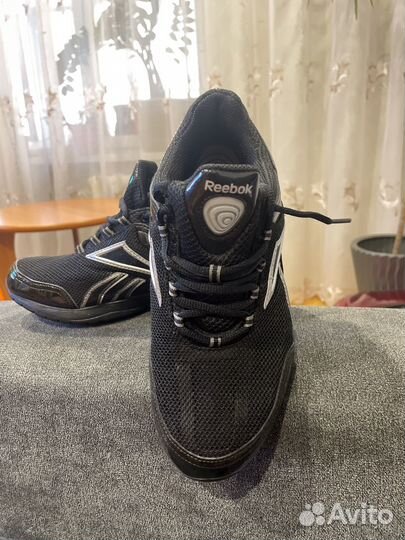 Кроссовки reebok женские 37