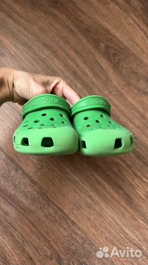 Crocs c9