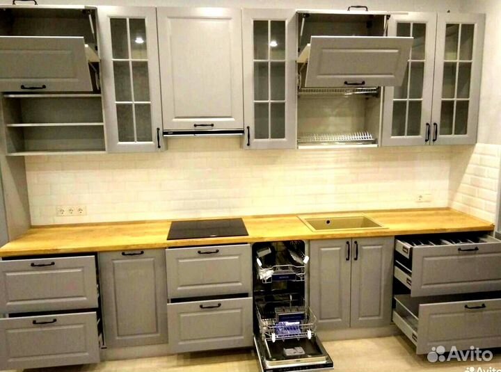Кухонный гарнитур 