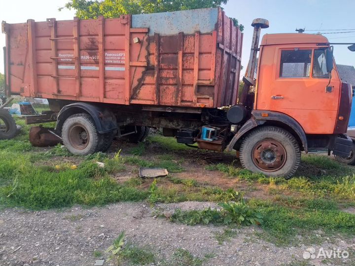 Мусоровозный контейнер