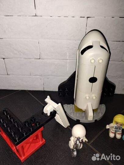 Lego duplo ракета