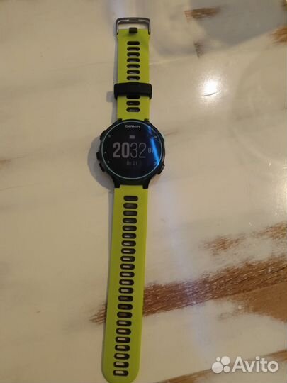 Часы Garmin Forerunner 735 XT
