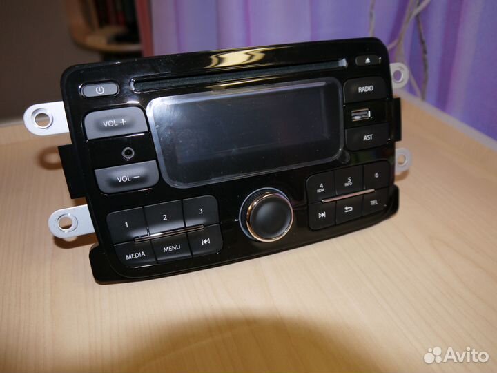 Штатная магнитола от Renault Duster-Nissan Terrano