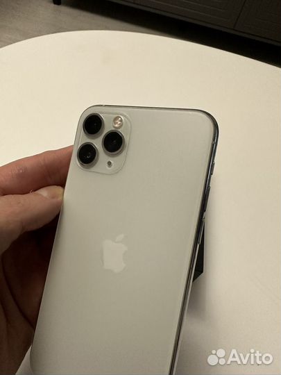 iPhone 11 Pro, 64 ГБ