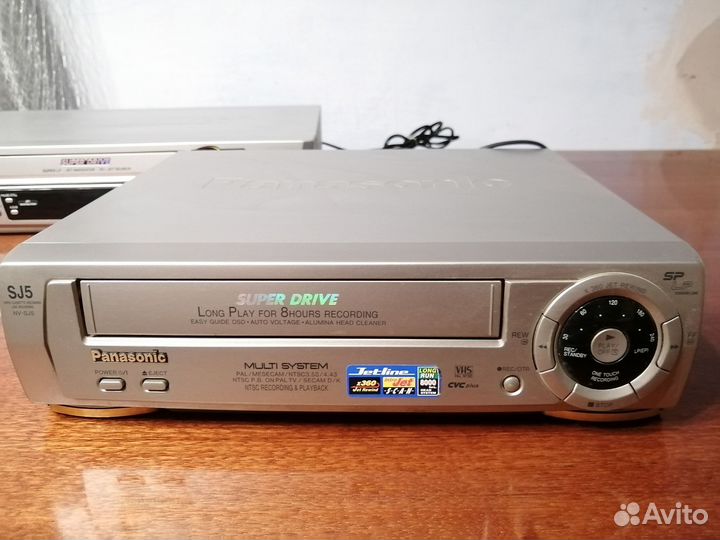 Видеомагнитофон panasonic