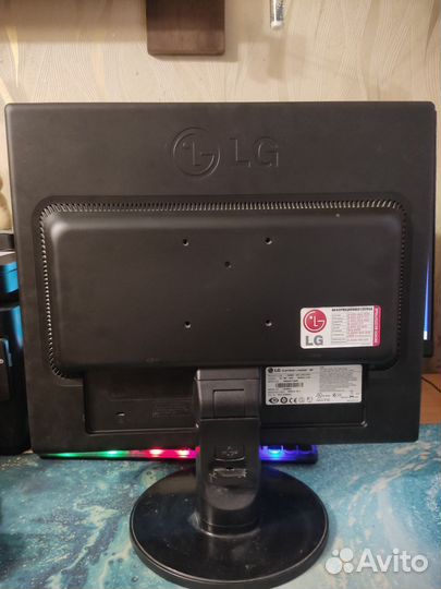Монитор LG