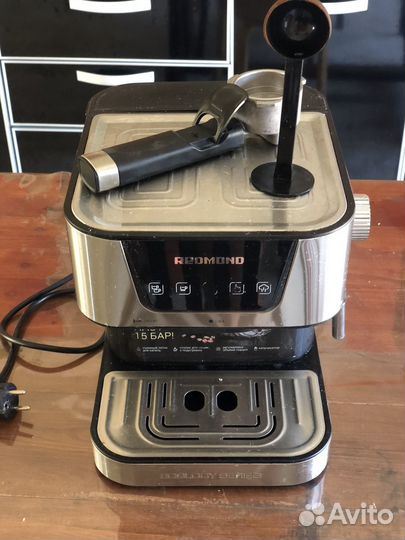 Кофеварка Redmond m1513