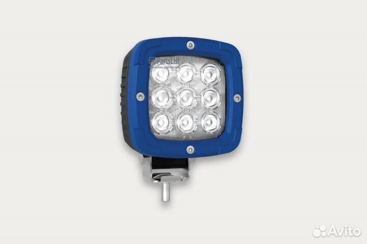 Универсальная светодиодная фара LED, c мин. мощностью 2800 лм., 9 диодов, на шарнирном держателе. Мо