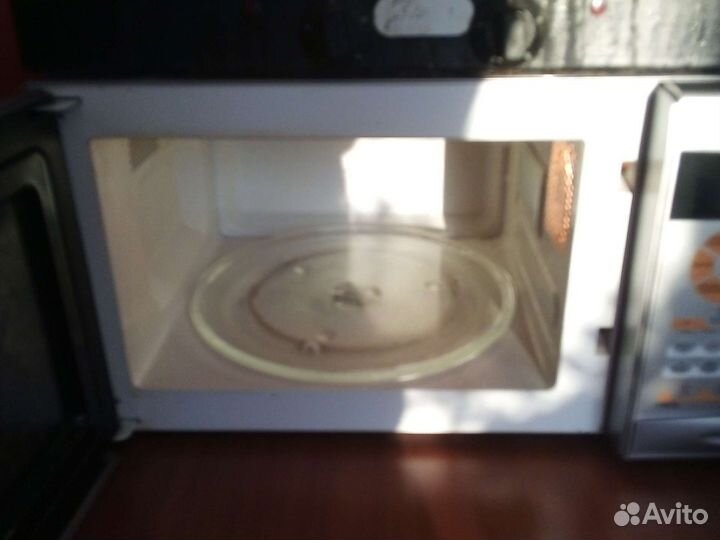 Микроволновая печь гриль Samsung
