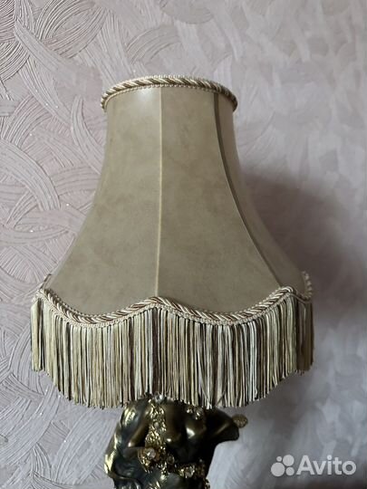 Светильник настольный из мрамора