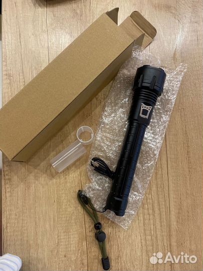 Фонарик светодиодный аккумуляторный