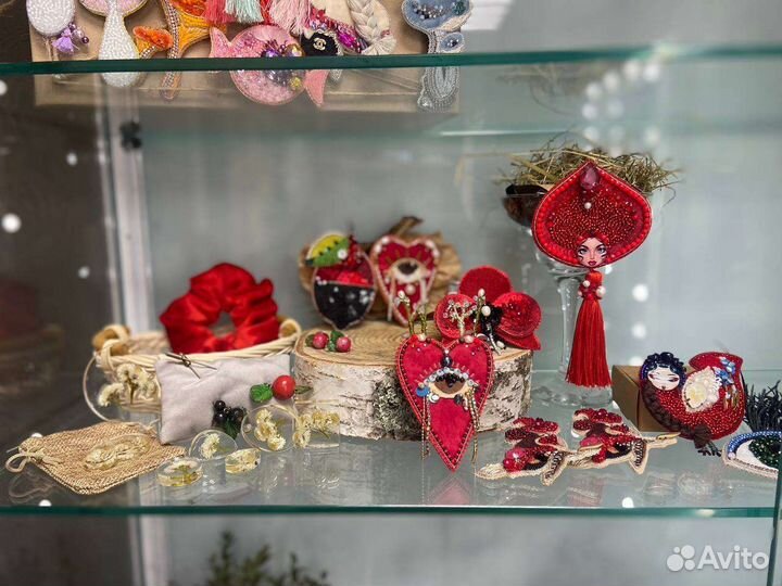 Брошь ручной работы