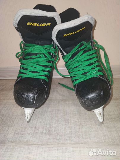 Хоккейные коньки bauer
