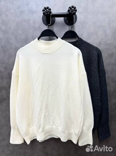 Свитер женский