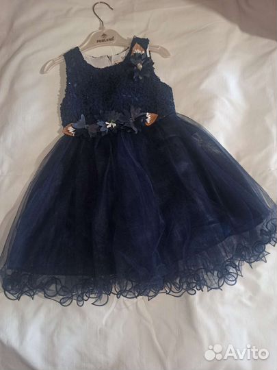 Платье, костюмы, носки, трусы