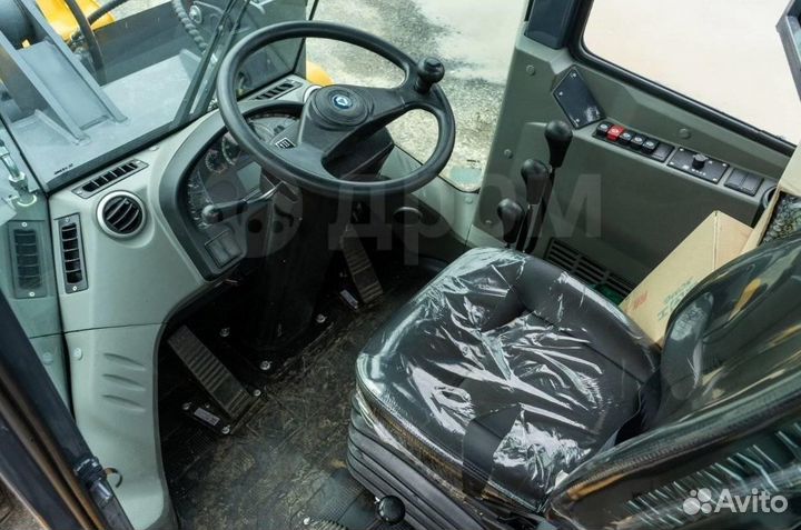 Фронтальный погрузчик XCMG LW300FN, 2023