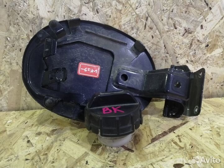 Лючок бензобака Mazda 3 BK hatchback